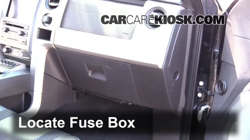 2010 Ford F-150 SVT Raptor 6.2L V8 Fuse (Interior) Check